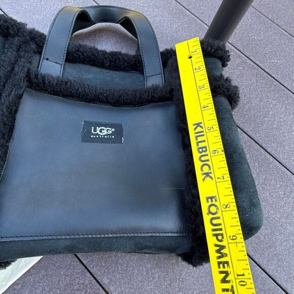 UGG Australia Black Suede leather Shearling Sherpa Sheepskin TopHandle Tote Hand - Picture 4 of 7